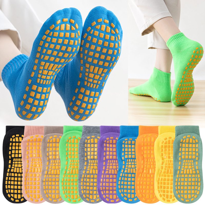 Yoga grip socks